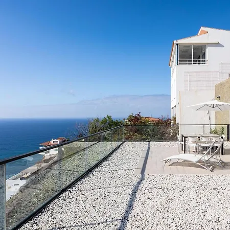 Vistas Villa *